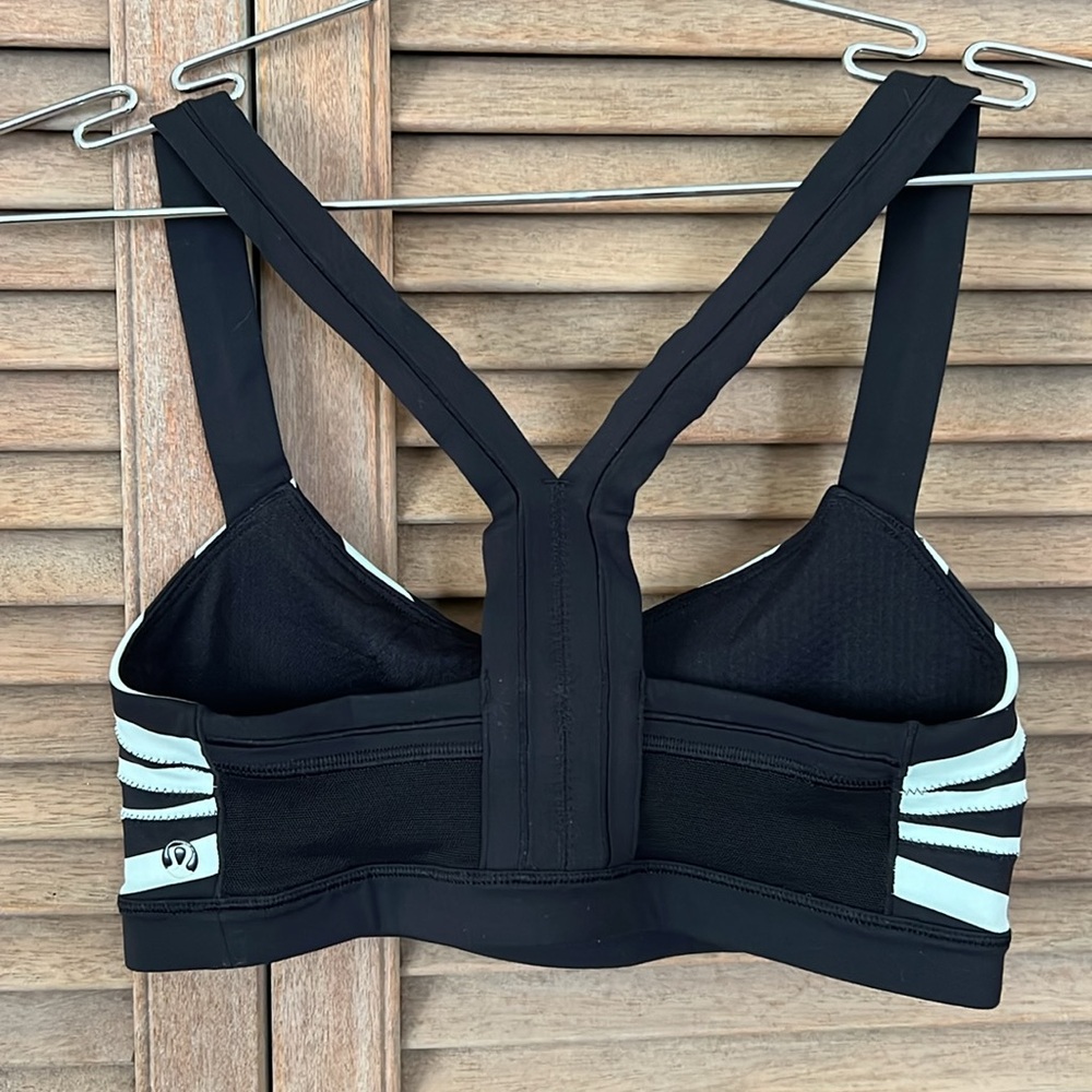 Lululemon Sports Bra - Picture 2 of 5